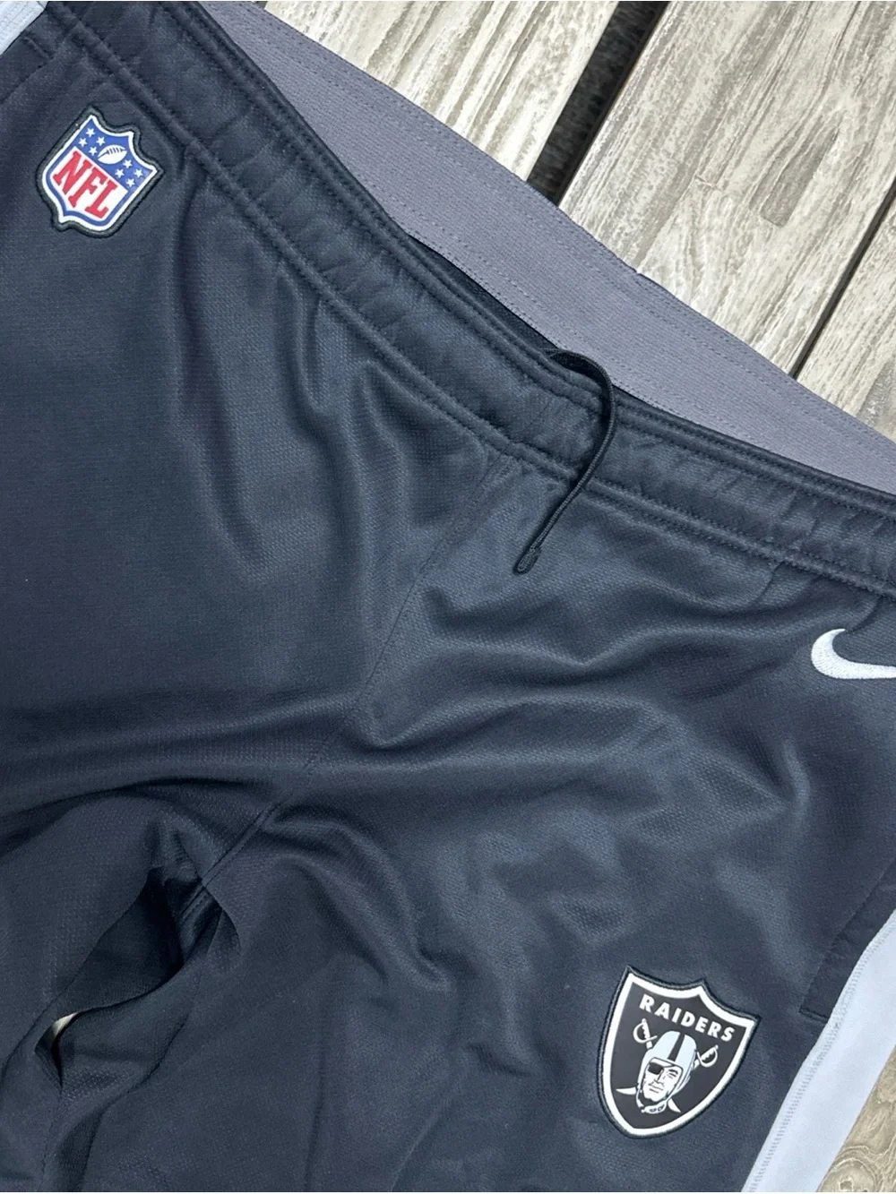 Nike Las Vegas Raiders NFL team apparel track pants Wide Adjustable Ankle Large